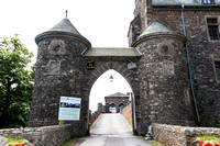 Outer gate